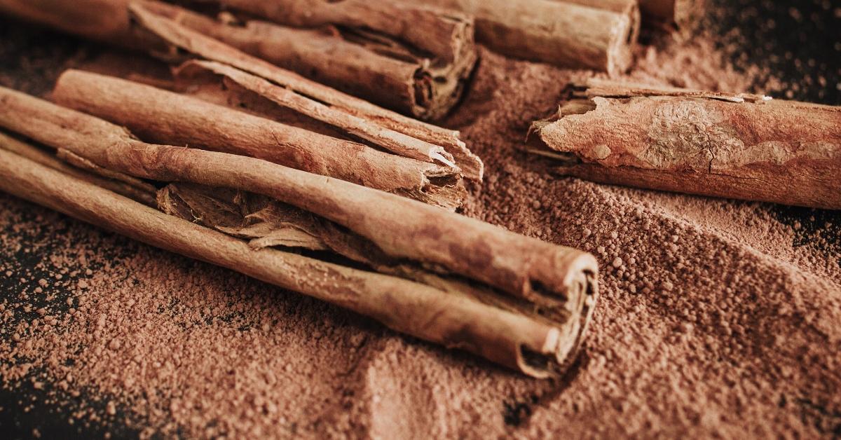 Cinnamon sticks and powder. 