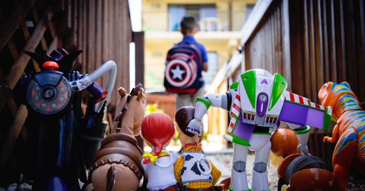 Where to buy used toys online