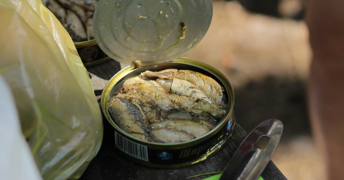 An open can of tuna 