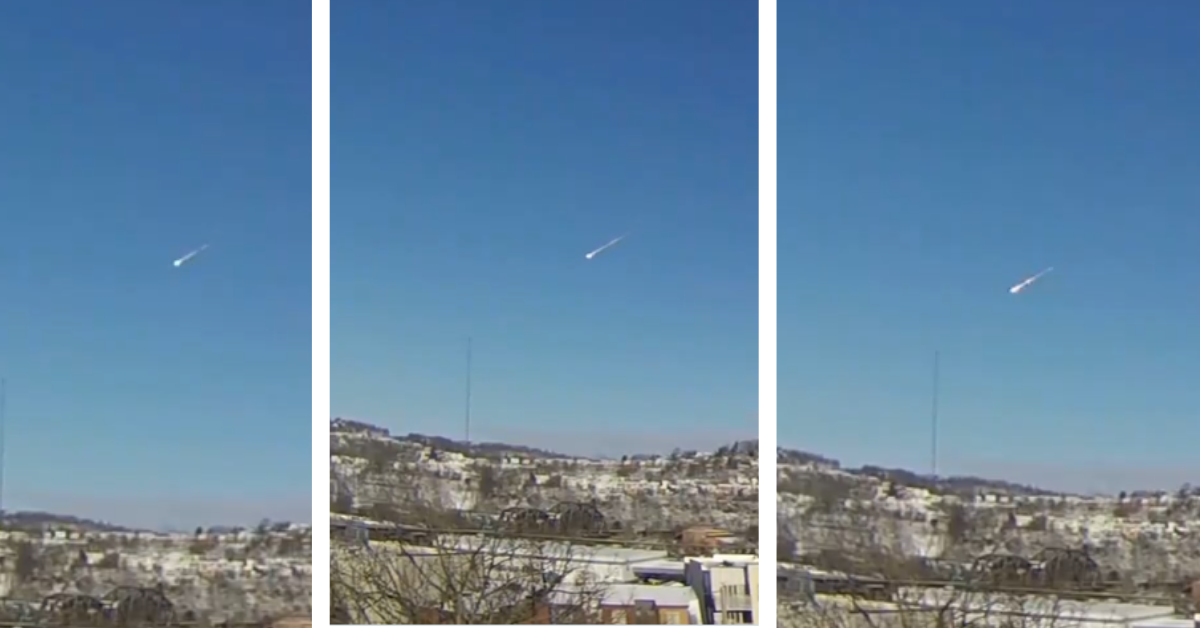 A meteor appears to fly across the sky over Ohio and Pennsylvania 